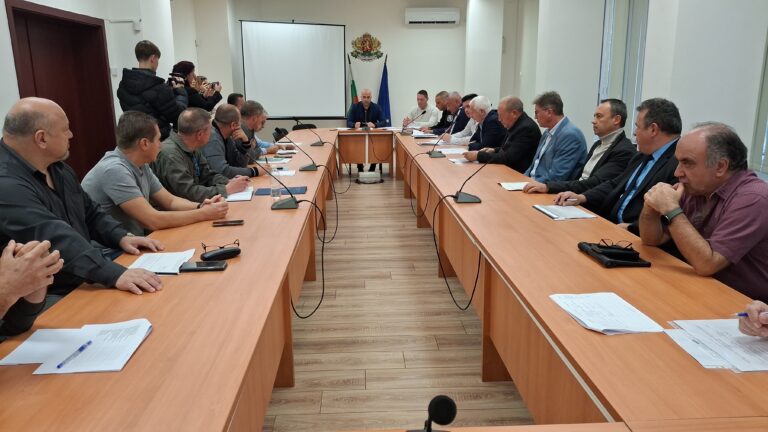 Пътноподдържащите фирми в Ямболска област имат срок до 14 ноември за подготовка за зимата